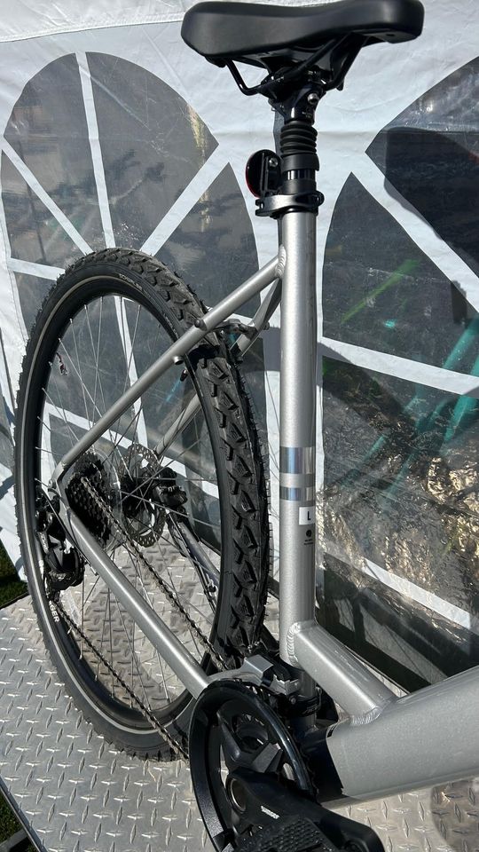 2022 TREK VERVE 3 LOWSTEP HYBRID BIKE SIZE LARGE