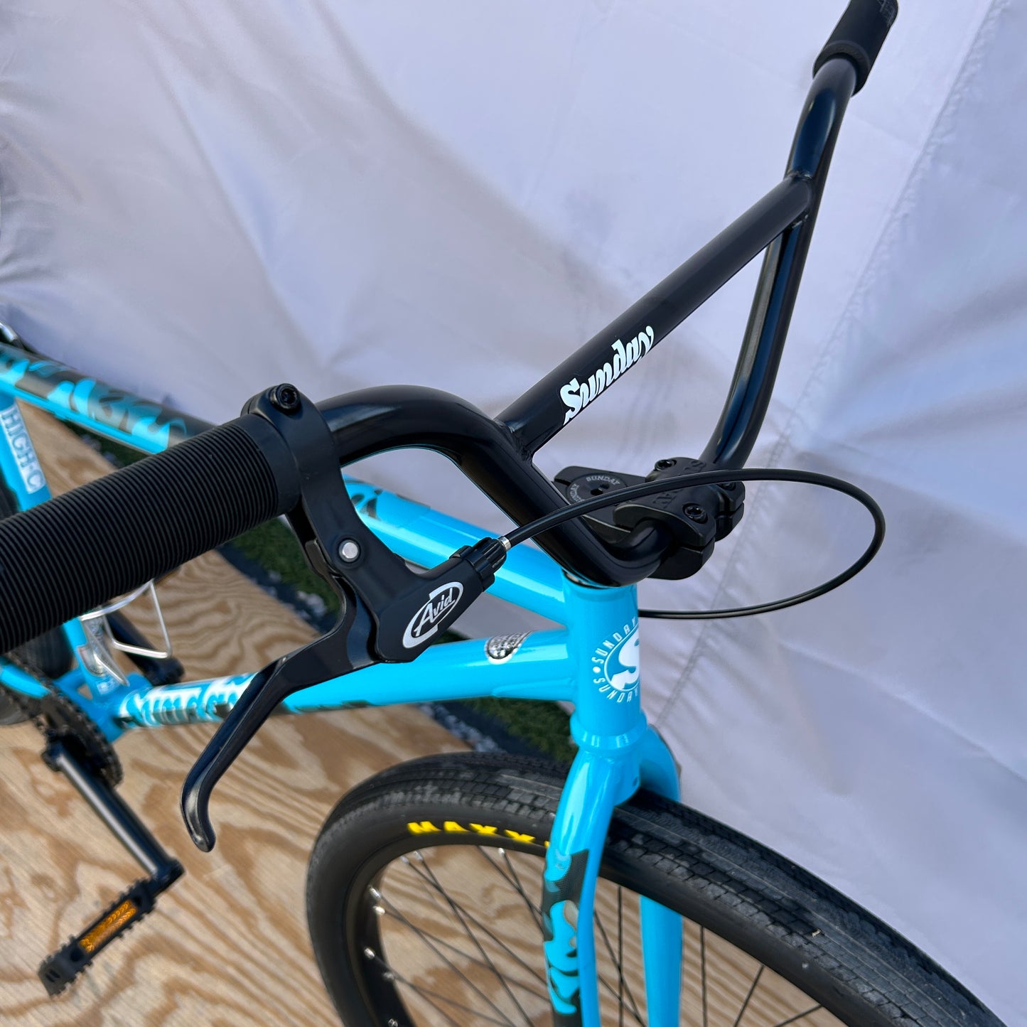 Sunday High C 29″ Complete BMX Bike - Gloss Surf Blue