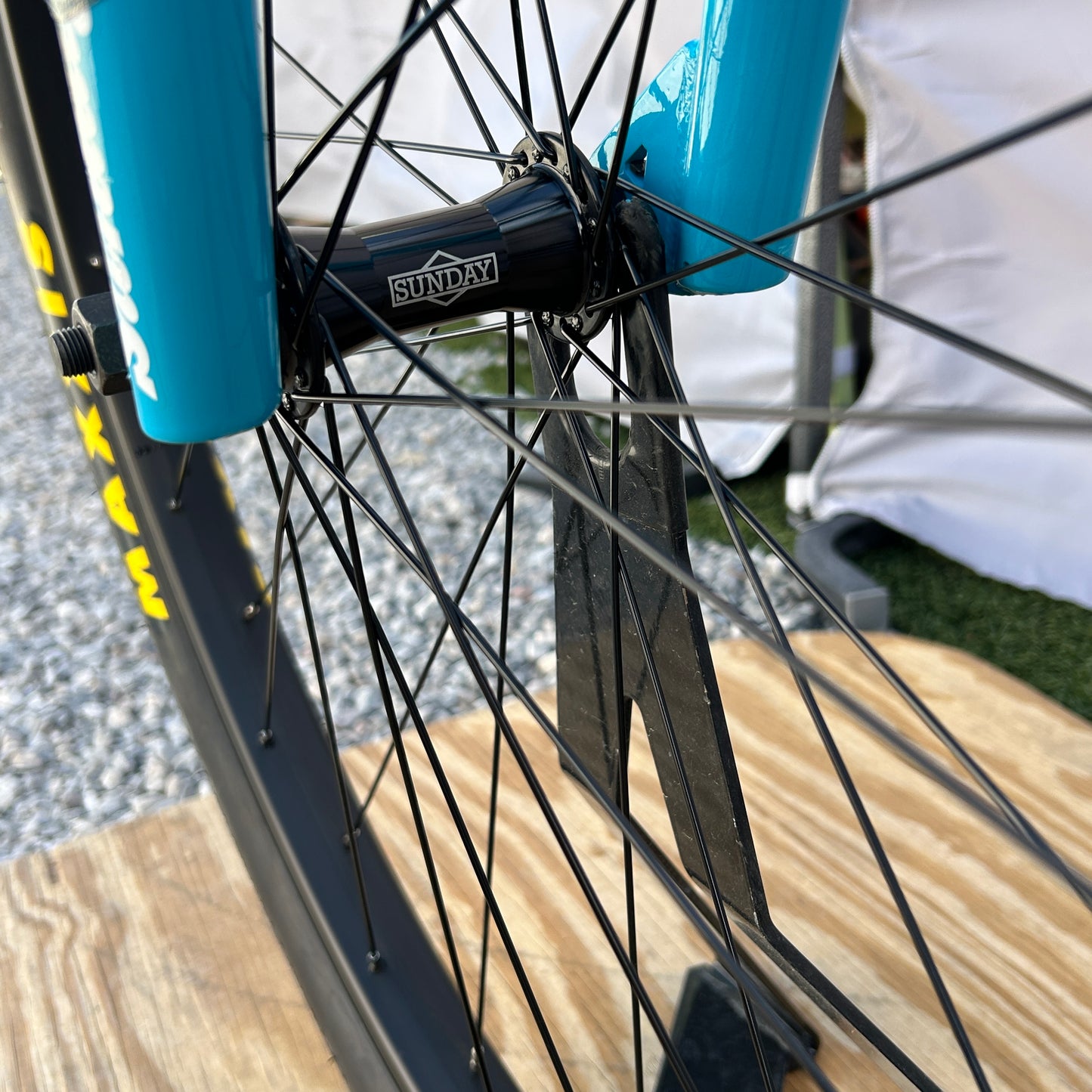 Sunday High C 29″ Complete BMX Bike - Gloss Surf Blue