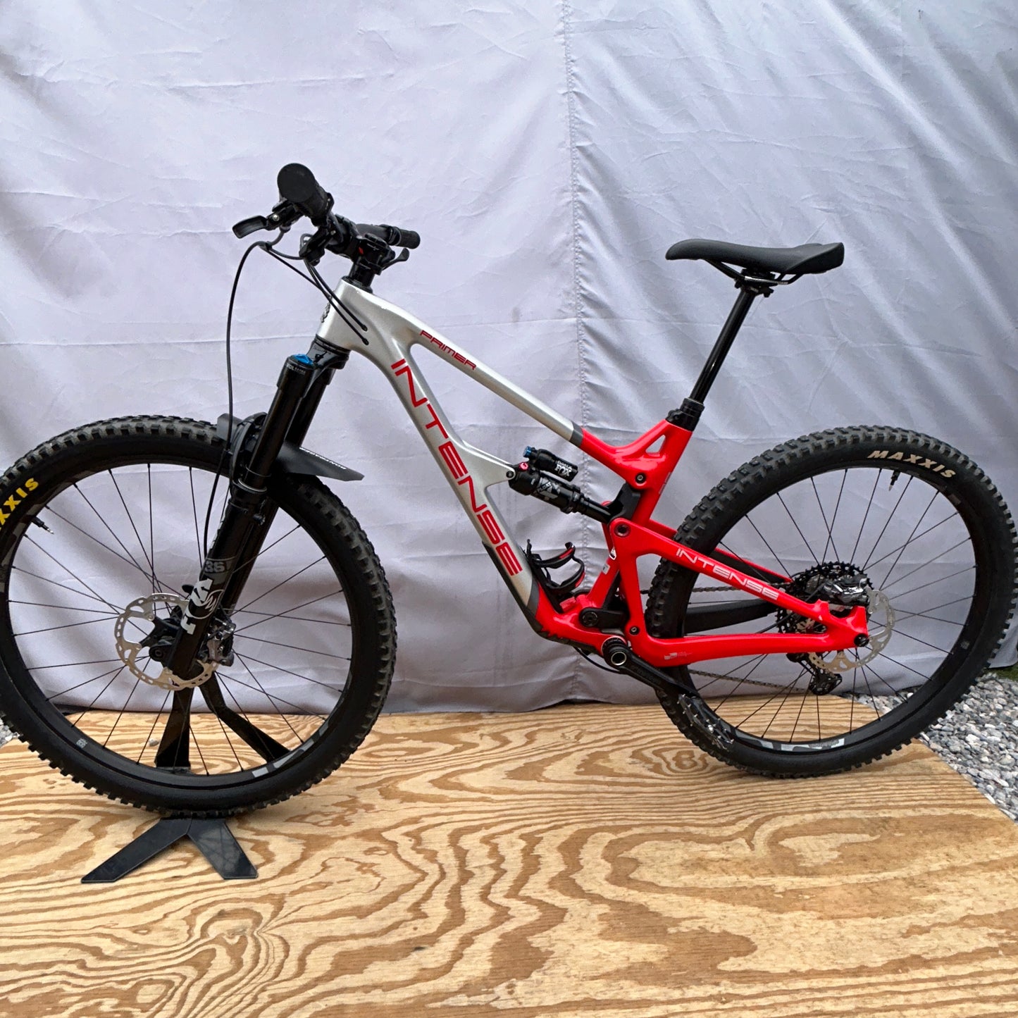 2023 Intense Primer Pro 29 Size M Full Suspension Mountain Bike