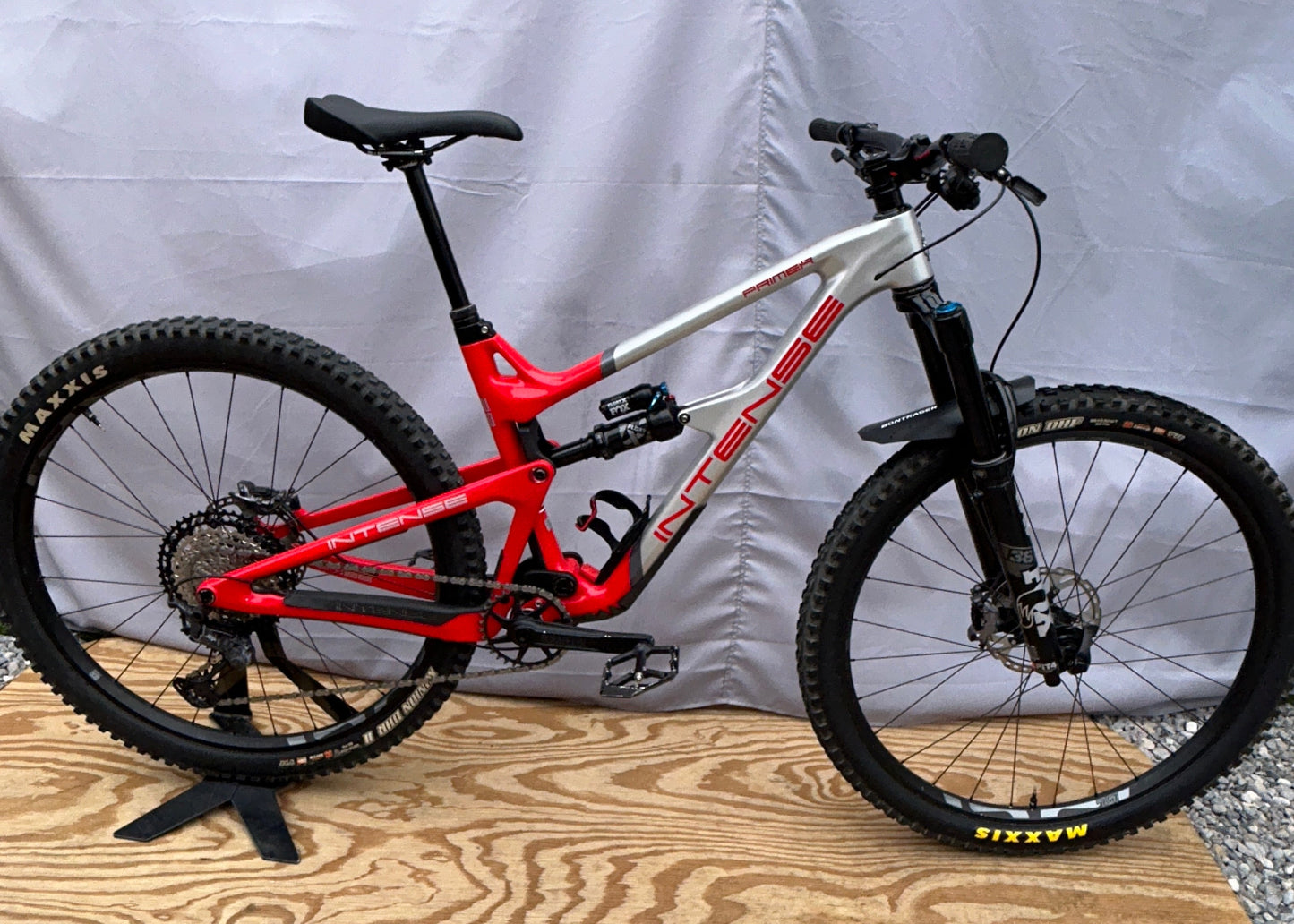2023 Intense Primer Pro 29 Size M Full Suspension Mountain Bike