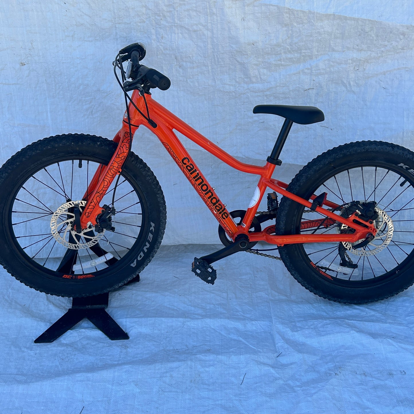 2023 Cannondale Trail Plus 20" Kid Bike Orange