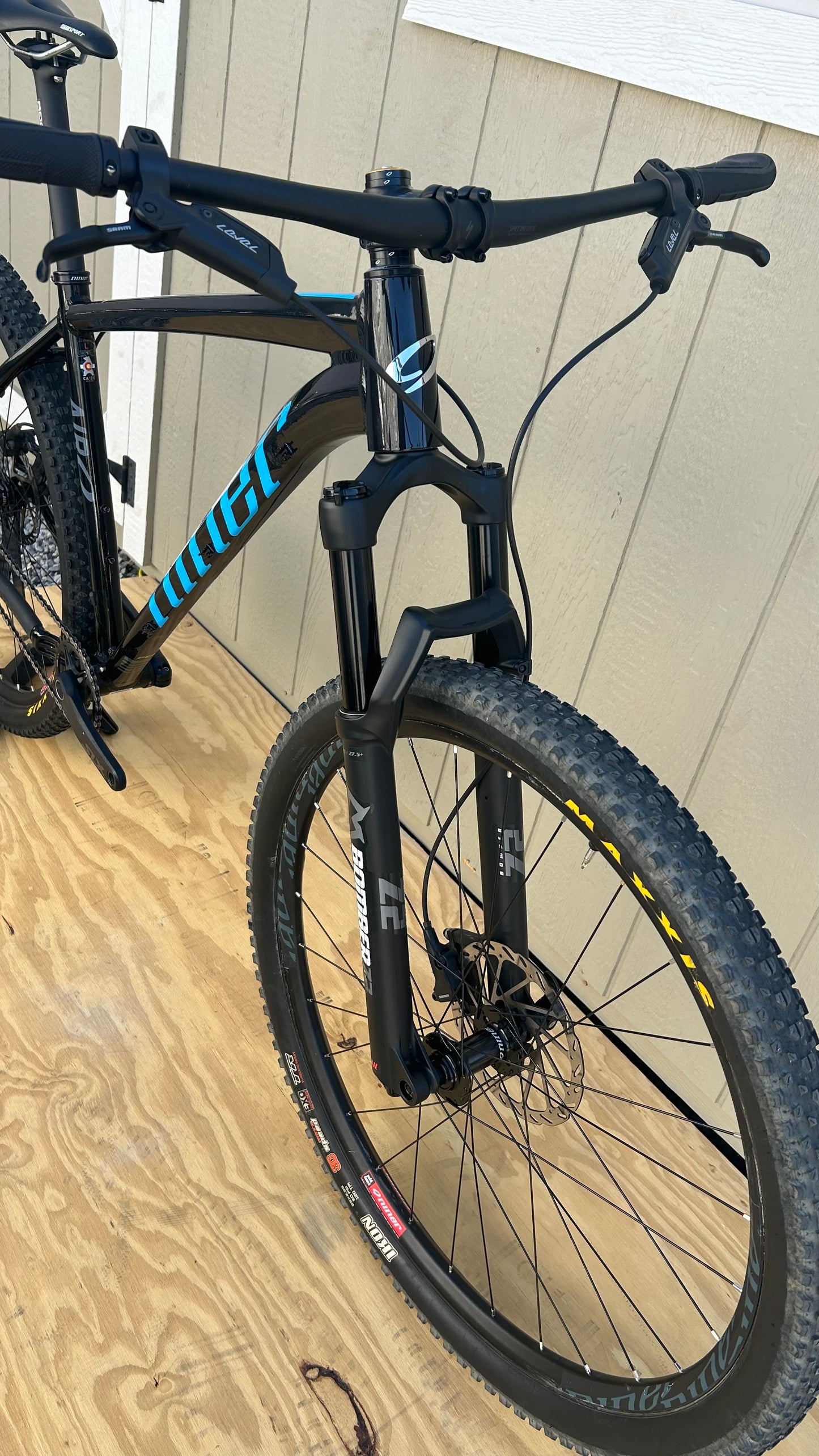2019 Niner Air 9 Single Speed Large Mountain Bike Black/Blue