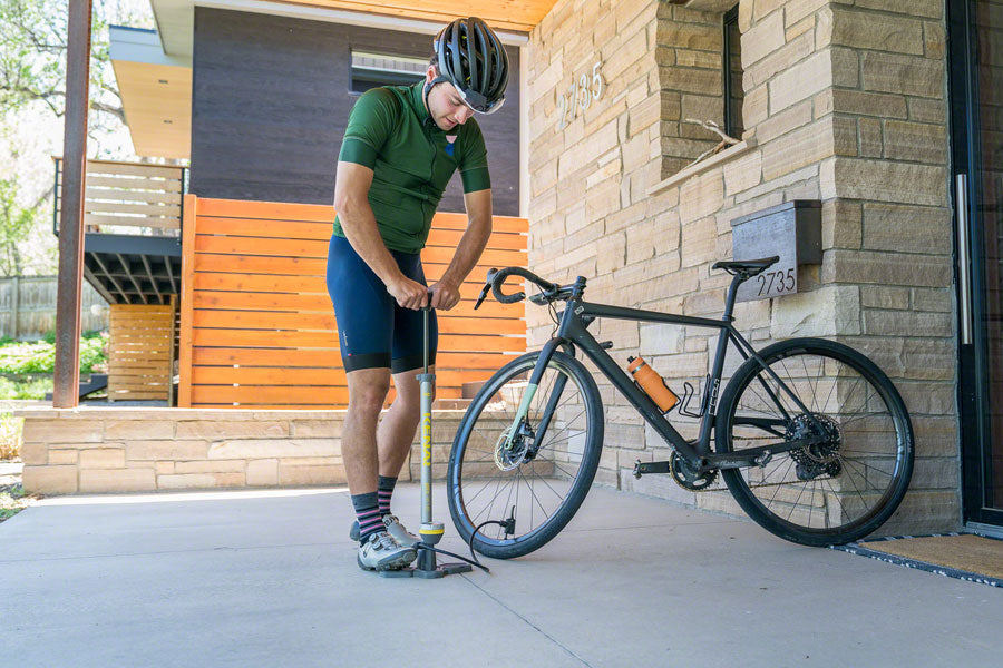 Kenai Outdoor Apex HP Floor Pump - 140 Psi, Gray