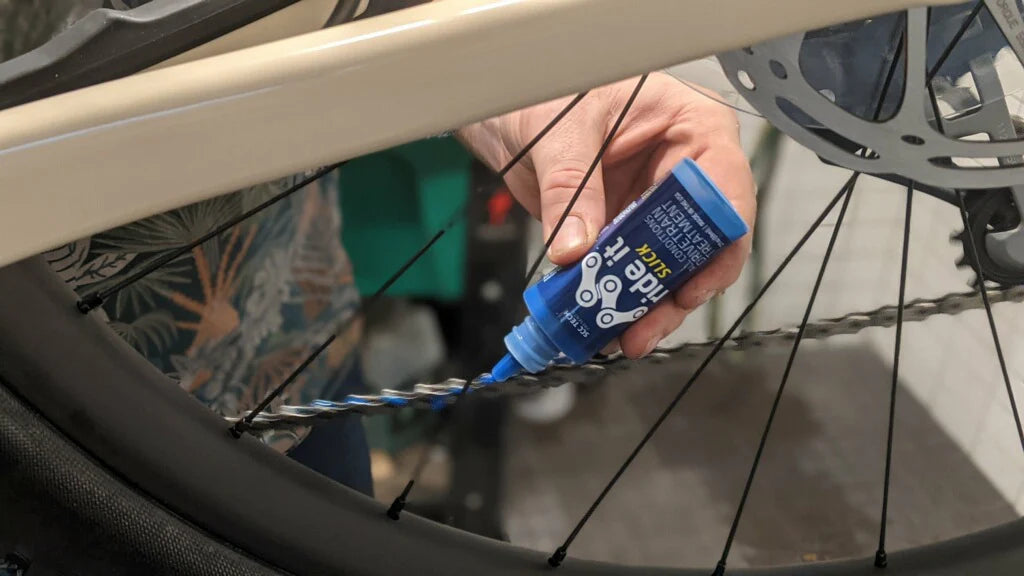 SCC TECH RIDE IT SLICK CHAIN LUBE 2 oz.