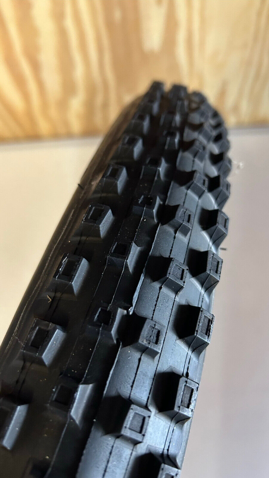 Specialized Butcher DH Casing Wire Bead Tire 27.5" 650B x 2.3" OR 2.5" Black