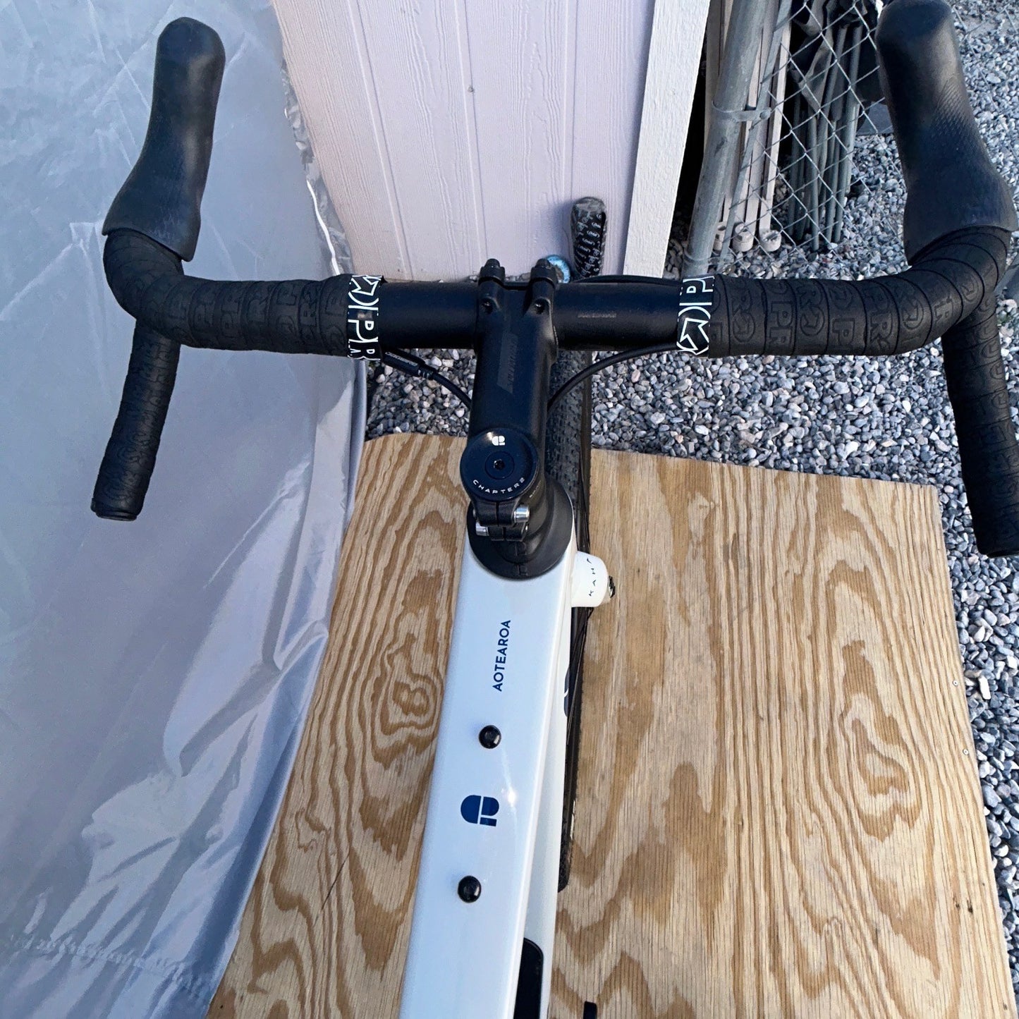 CHAPTER2 KAHA GREY/BLUE CARBON GRAVEL BIKE SHIMANO GRX LARGE 56CM