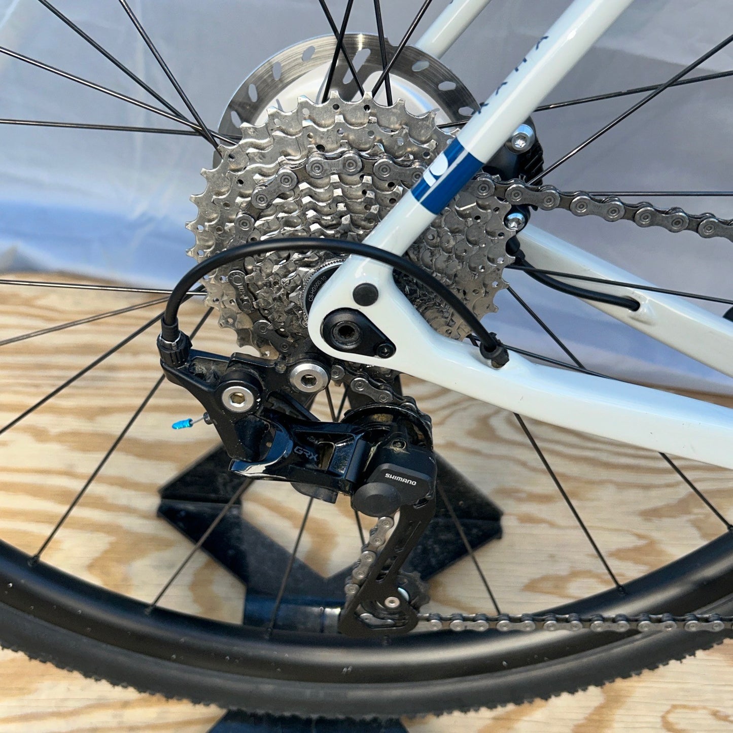 CHAPTER2 KAHA GREY/BLUE CARBON GRAVEL BIKE SHIMANO GRX LARGE 56CM