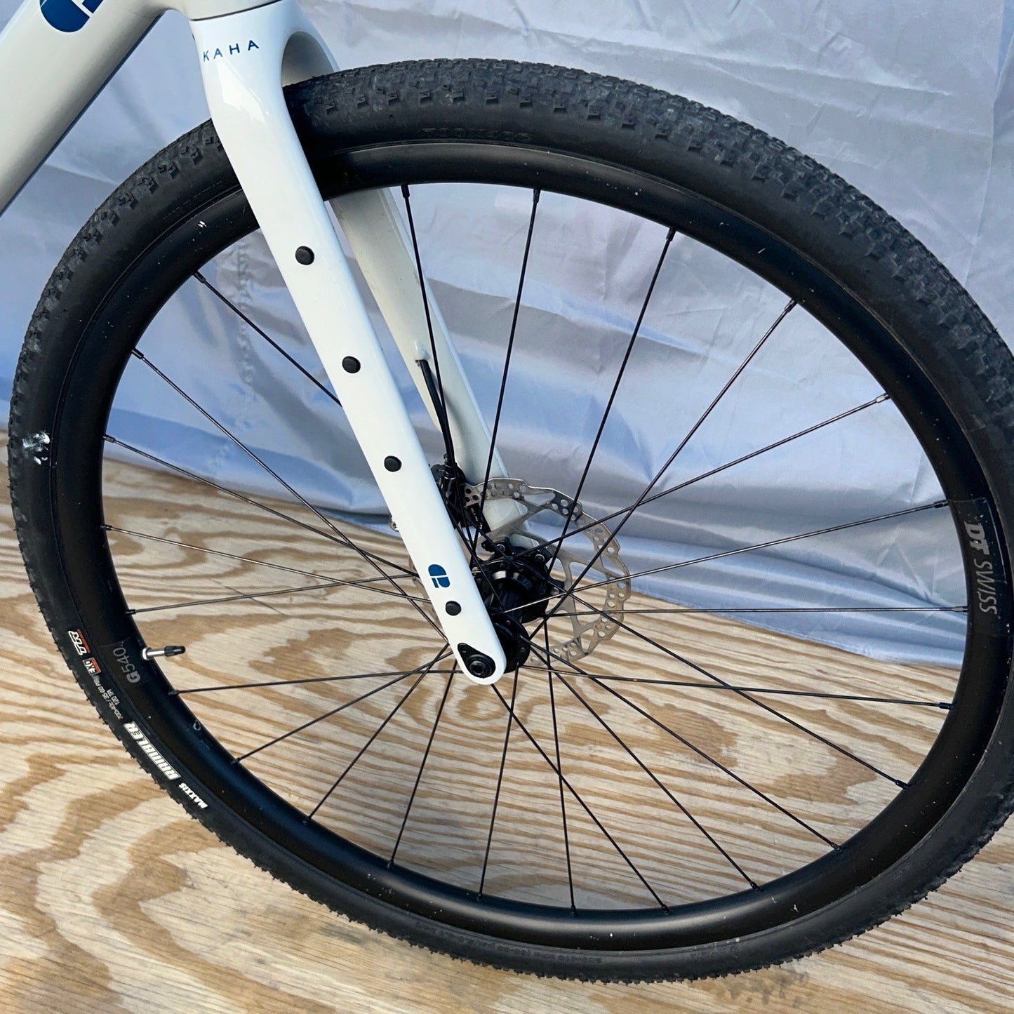 CHAPTER2 KAHA GREY/BLUE CARBON GRAVEL BIKE SHIMANO GRX LARGE 56CM