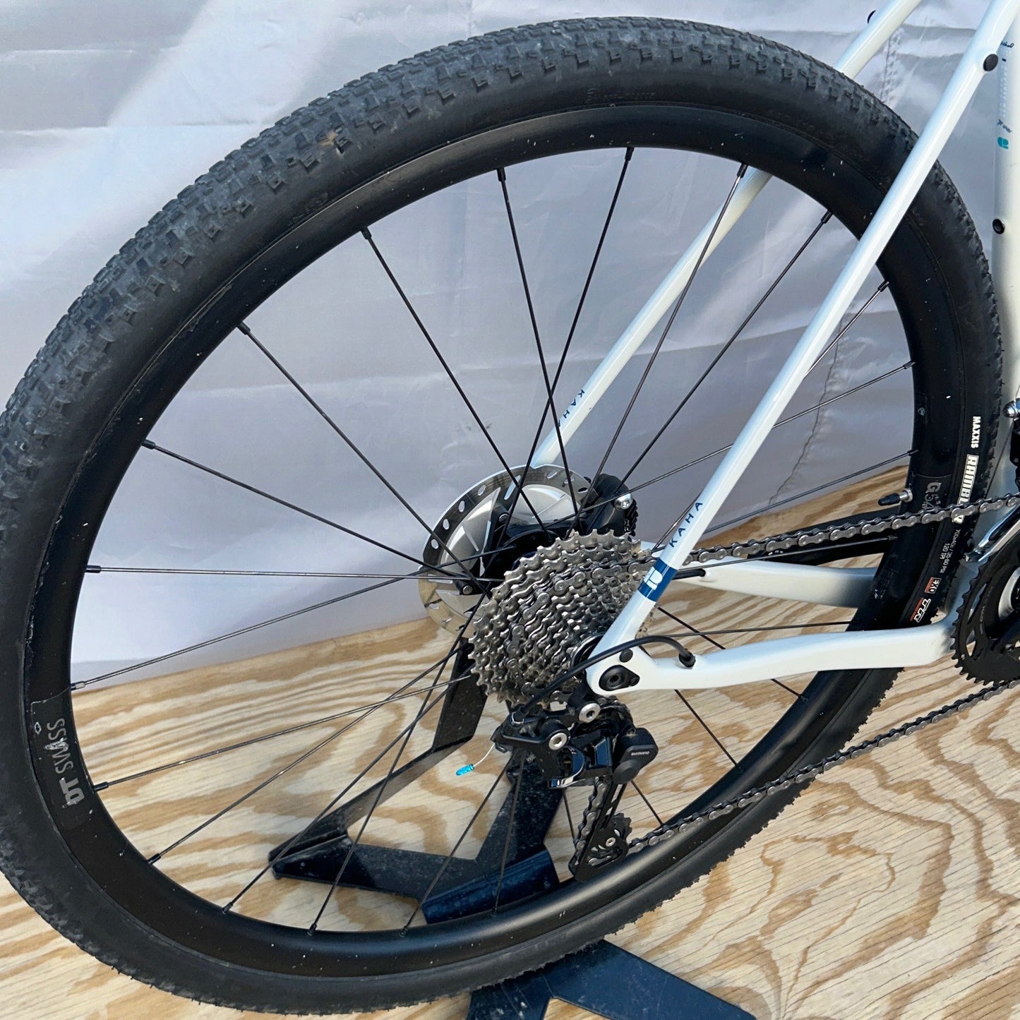 CHAPTER2 KAHA GREY/BLUE CARBON GRAVEL BIKE SHIMANO GRX LARGE 56CM