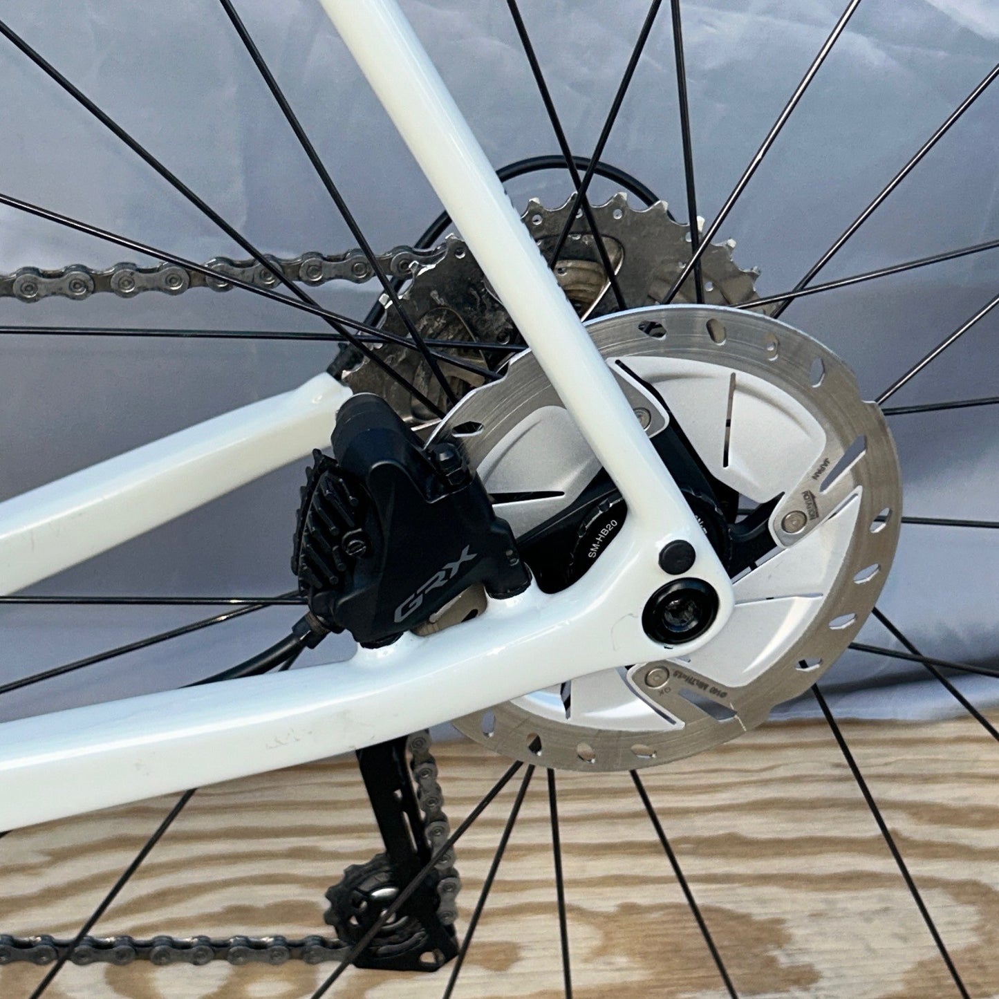 CHAPTER2 KAHA GREY/BLUE CARBON GRAVEL BIKE SHIMANO GRX LARGE 56CM