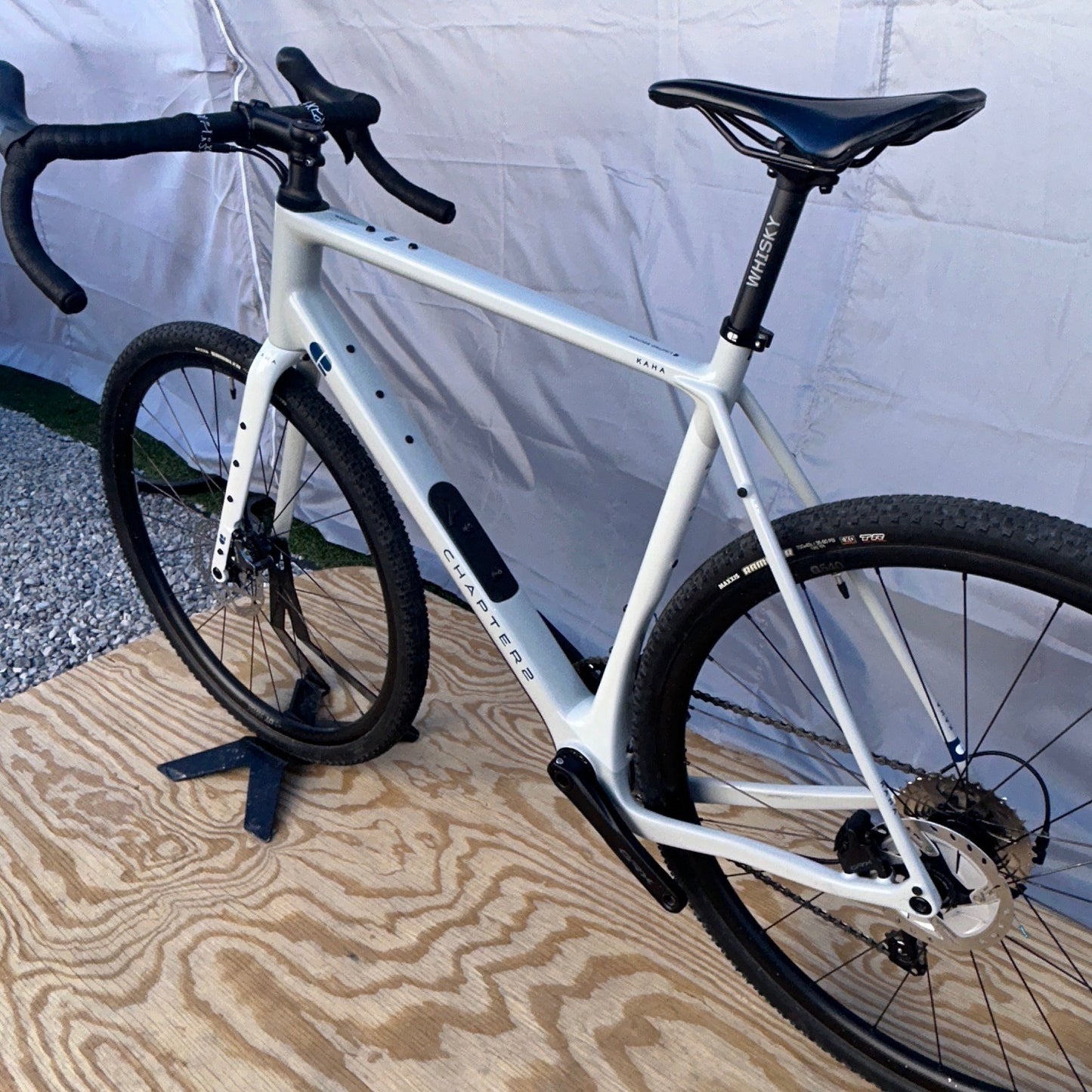 CHAPTER2 KAHA GREY/BLUE CARBON GRAVEL BIKE SHIMANO GRX LARGE 56CM