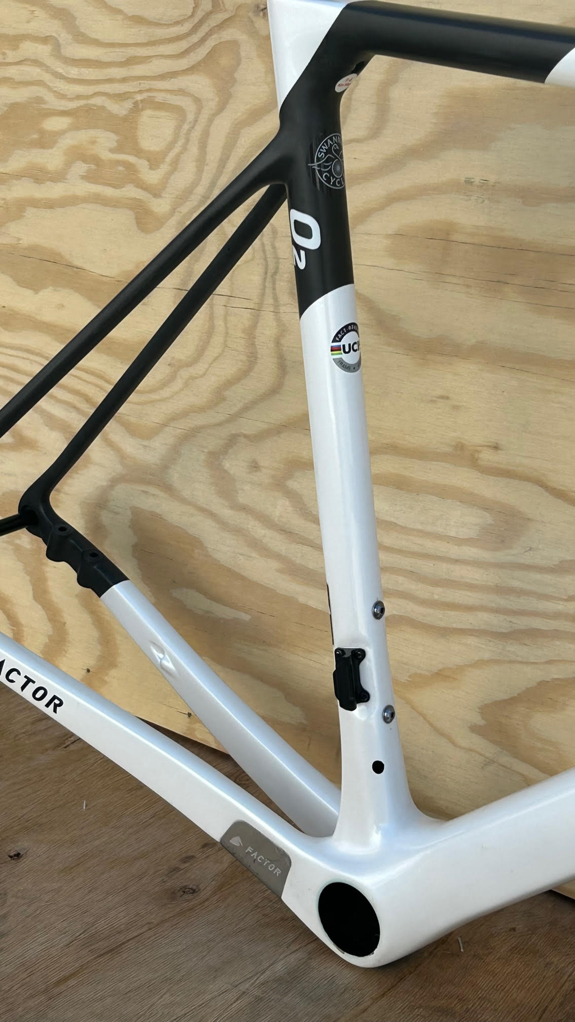 Factor O2 Road Bike Disc Frameset 56 cm Pearl White