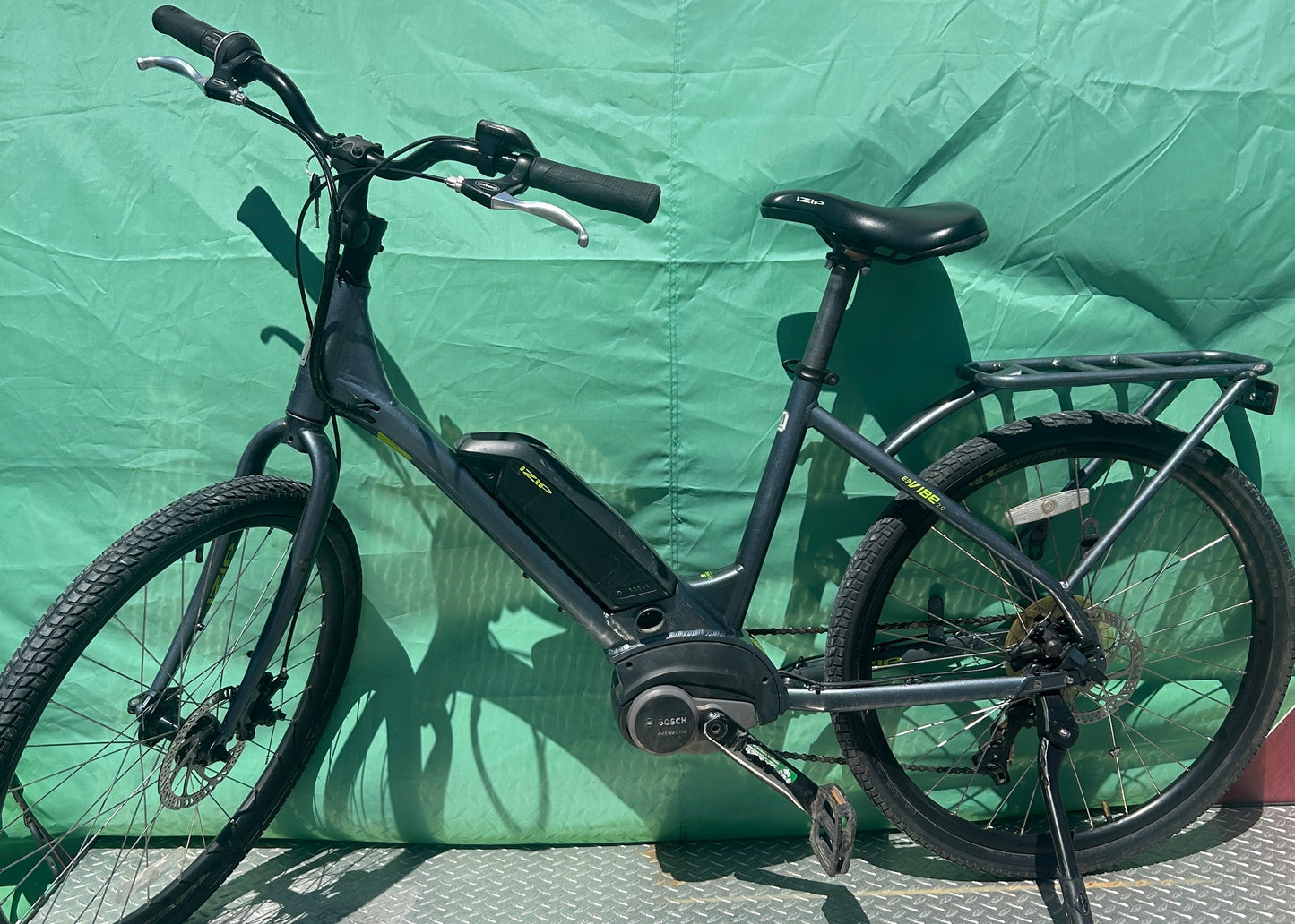 IZIP Vibe 2.0 Step-Thru eBike Medium Grey Refurbished 4,763 Miles #10
