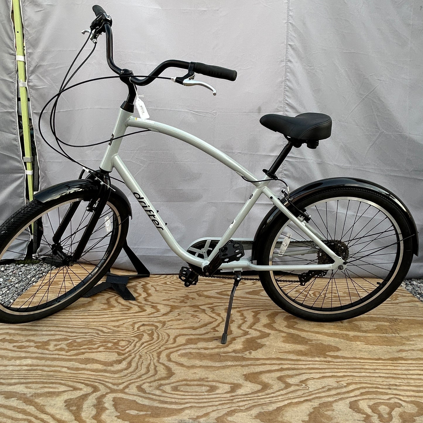 Sun Bicycles Drifter 7 Speed Bike Path Step-Over