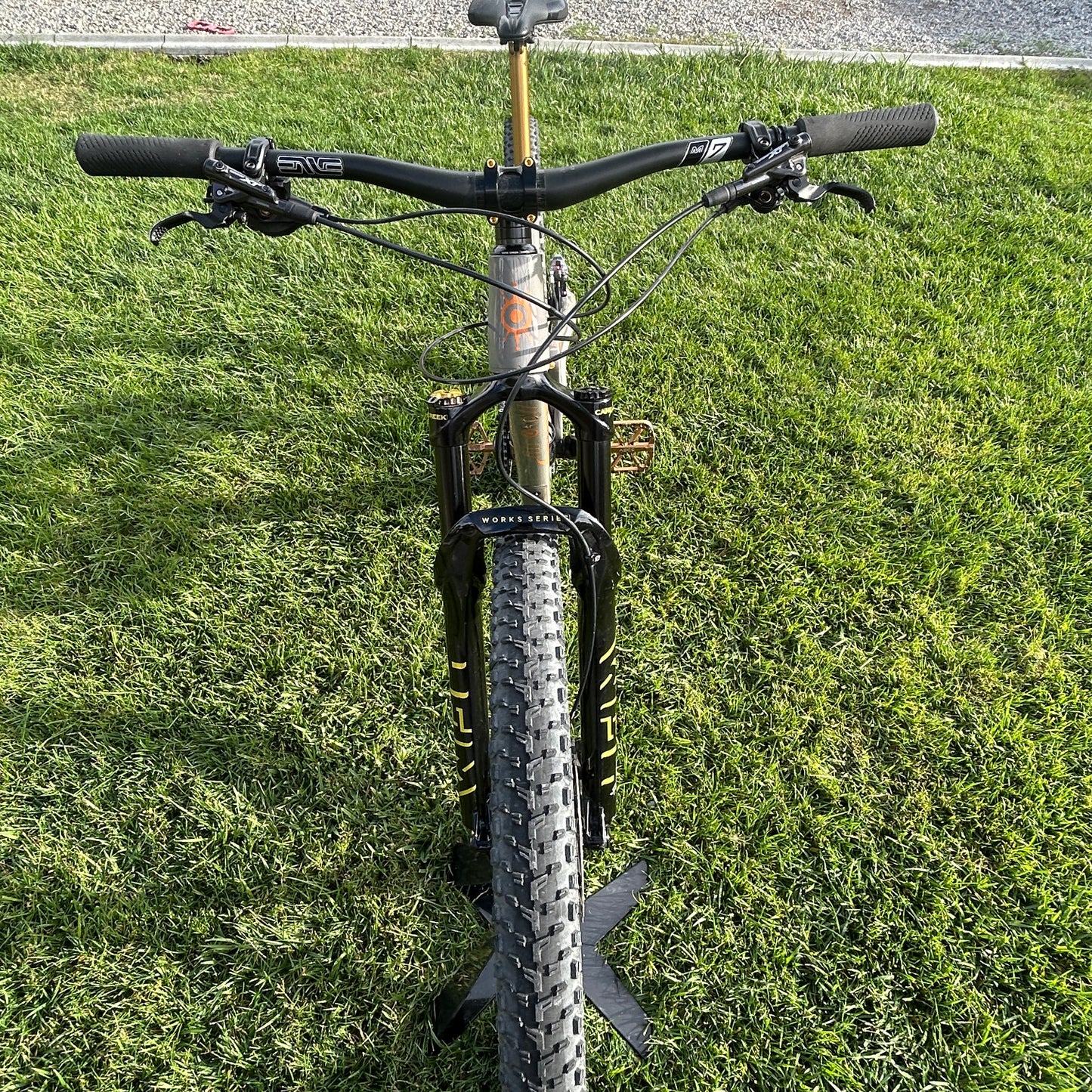 Alchemy Arktos 125 Custom Size Large Full Suspension Mountain Bike