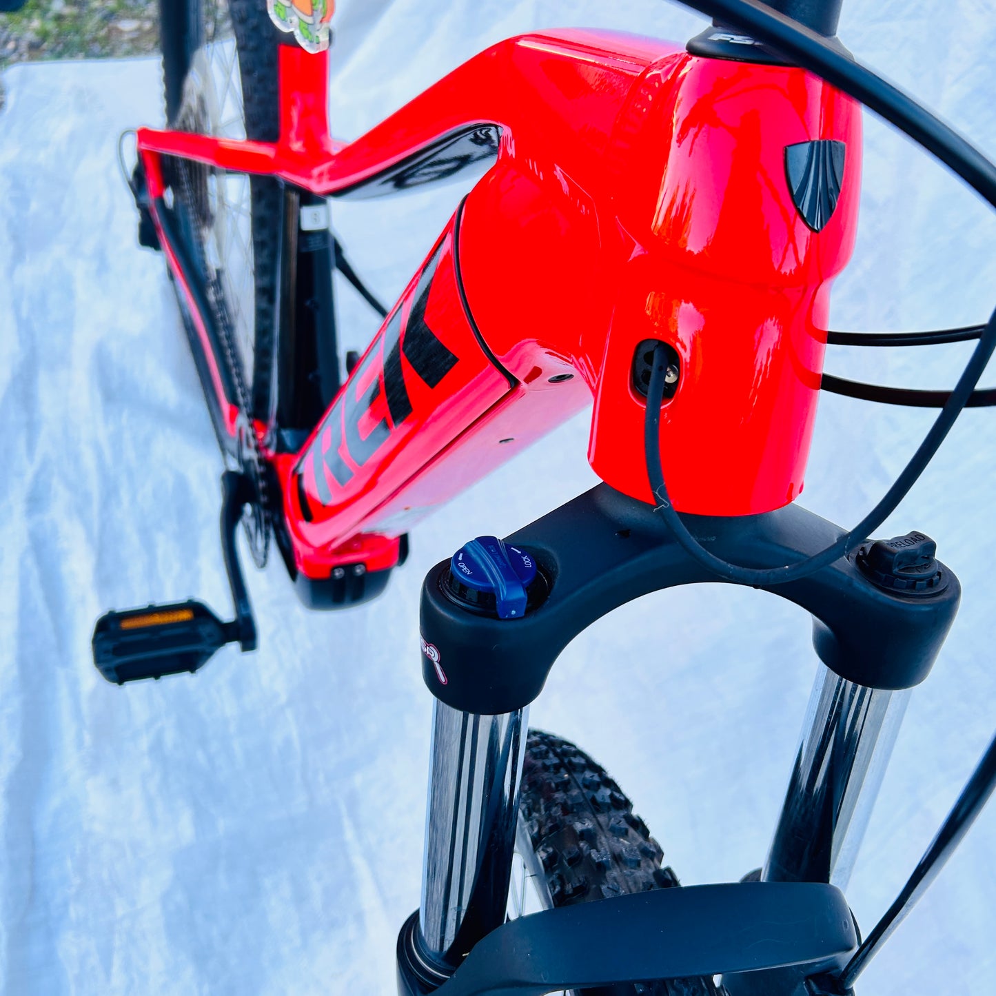 2021 Trek Powerfly 4 Electric Mountain Bike Red 27.5" Gen 3 Small