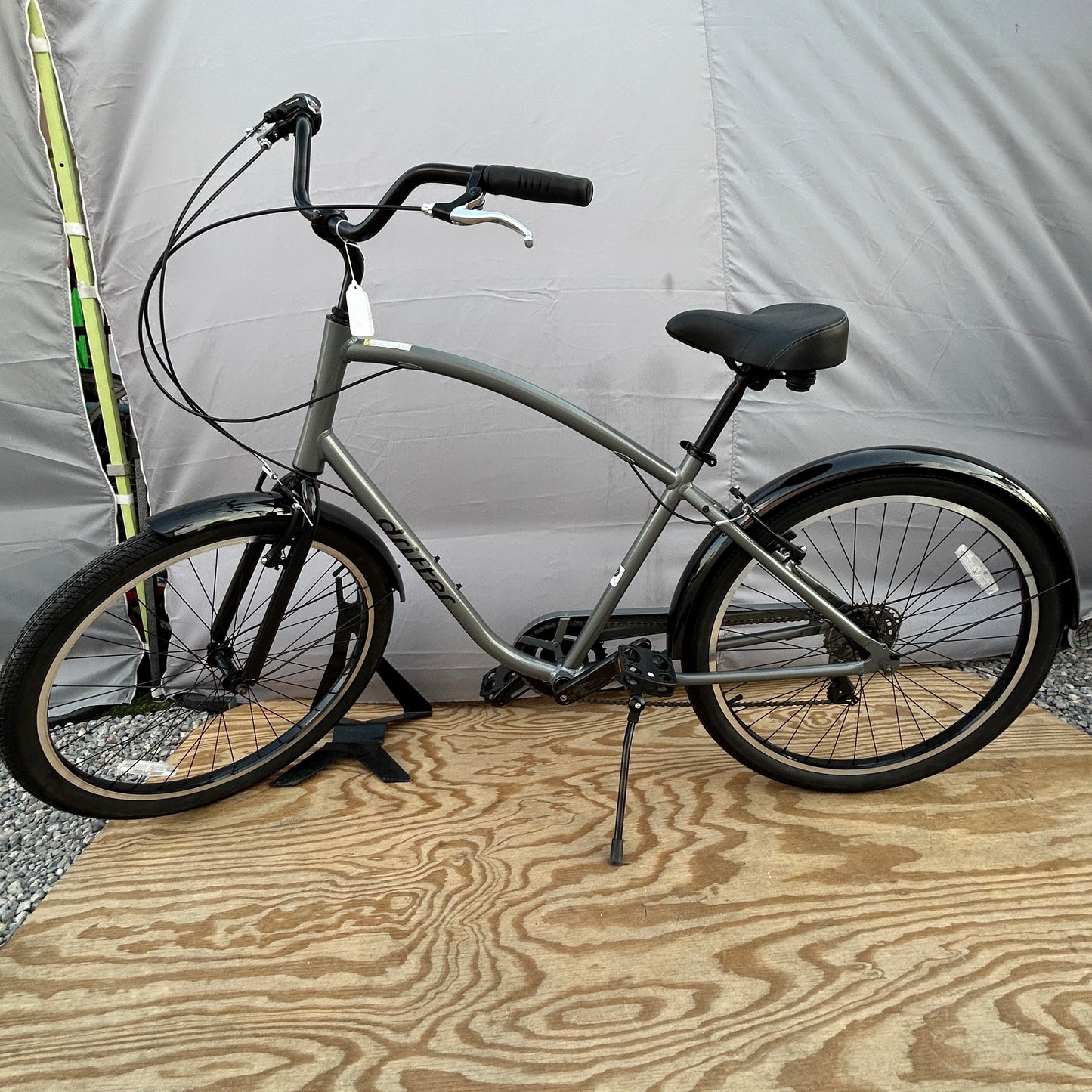 Sun Bicycles Drifter 7 Speed Bike Path Step-Over