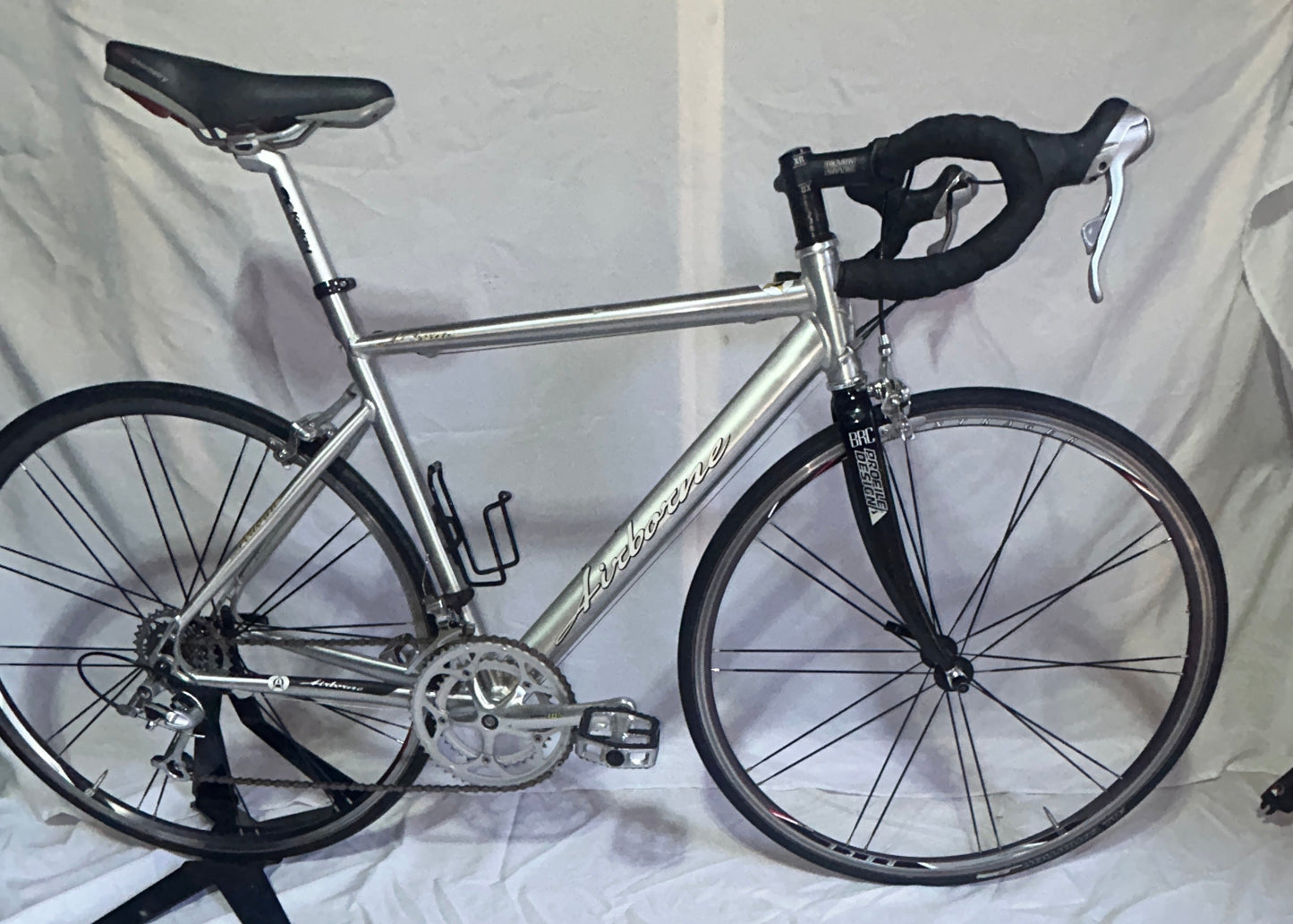 Airborne Road Bike 56cm Shimano 105 Carbon Fork Bontrager Wheels