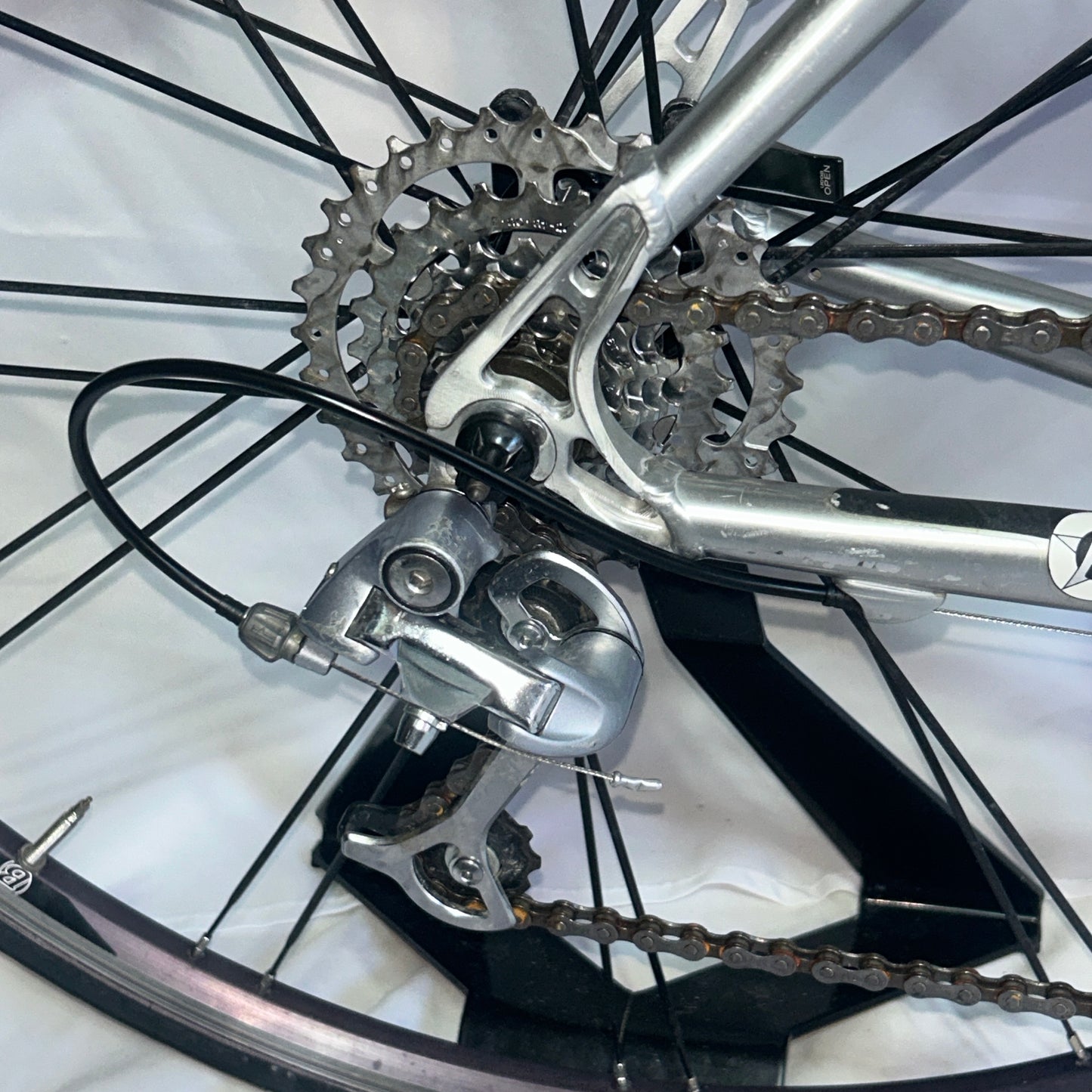 Airborne Road Bike 56cm Shimano 105 Carbon Fork Bontrager Wheels