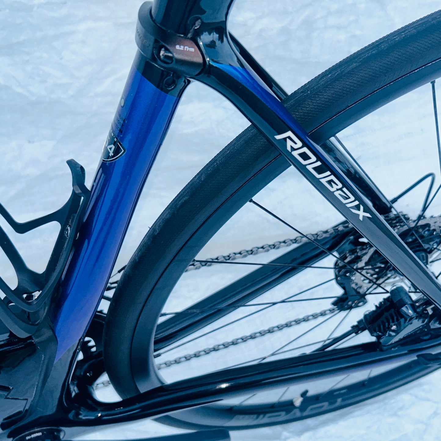 2018 Specialized Roubaix Expert Carbon Road Bike Blue 54 cm