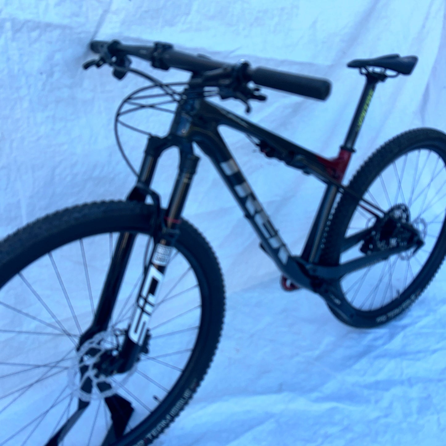 Trek Supercaliber 9.7 Gen 1 Med Full Suspension Mountain Bike, 2023