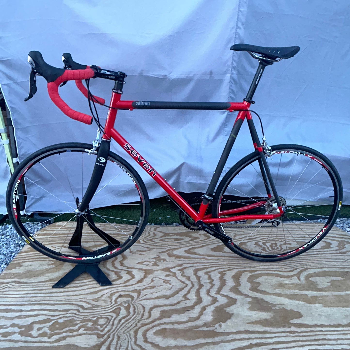 Seven Cycles Elium Road Bike 60 cm custom Shimano Easton