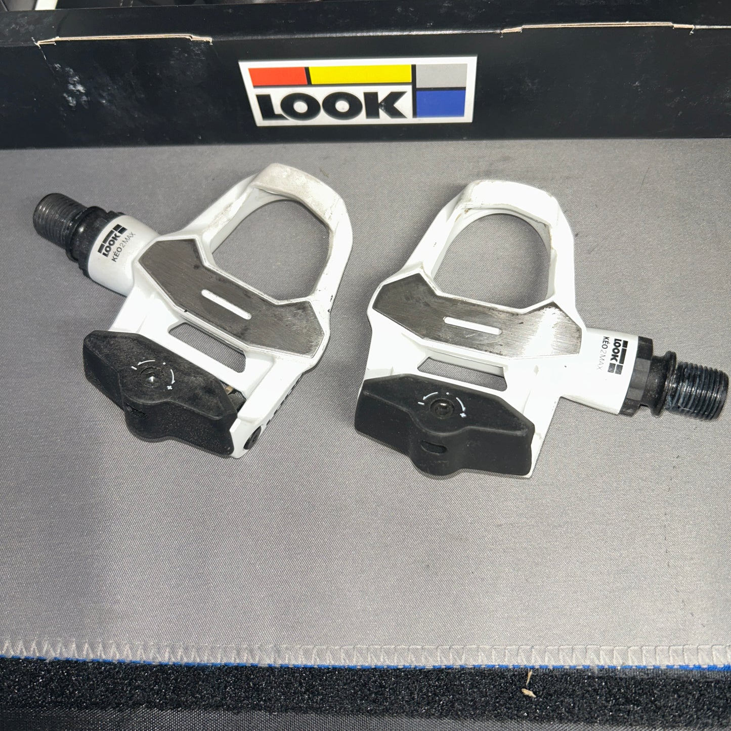 Look Keo 2 Max White Black Road Cycling Pedals NO Cleats Clipless Pedals