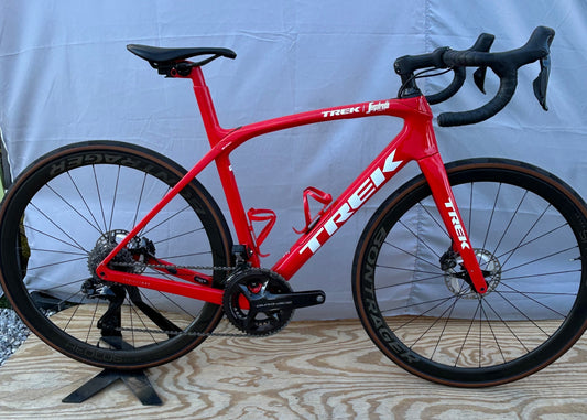 2022 TREK DOMANE SLR Gen 3 Dura Ace Di2 54cm Disc Road Bike
