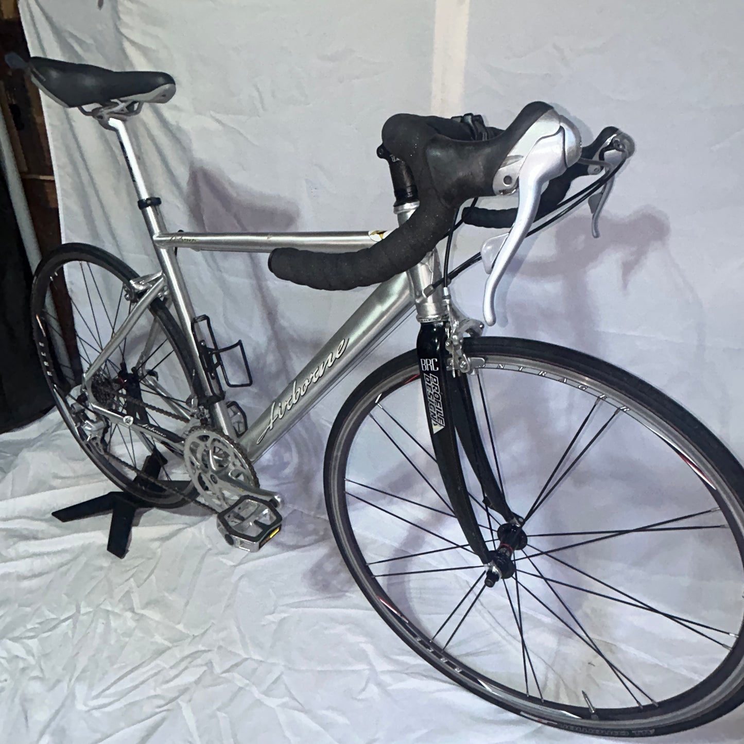 Airborne Road Bike 56cm Shimano 105 Carbon Fork Bontrager Wheels