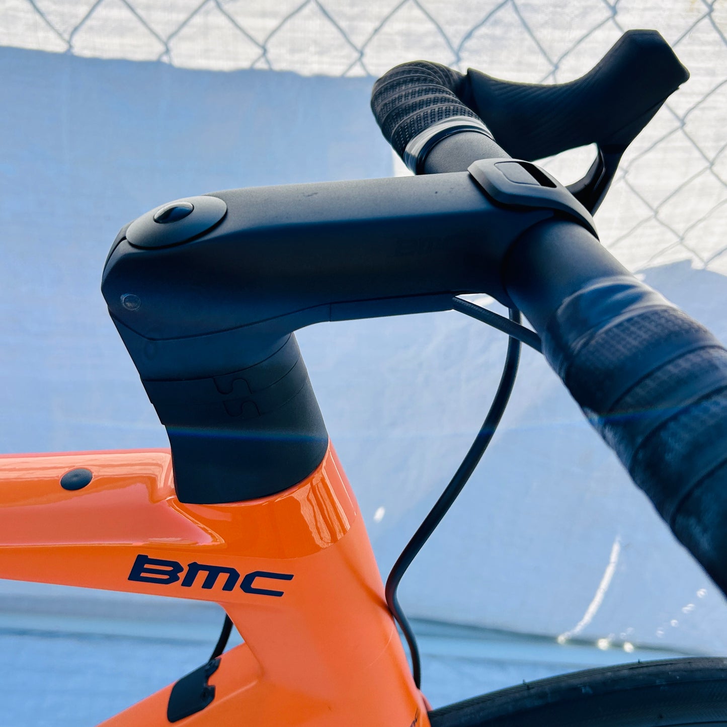 2022 BMC Roadmachine X TWO Orange 56 cm Road & Light Gravel Bike