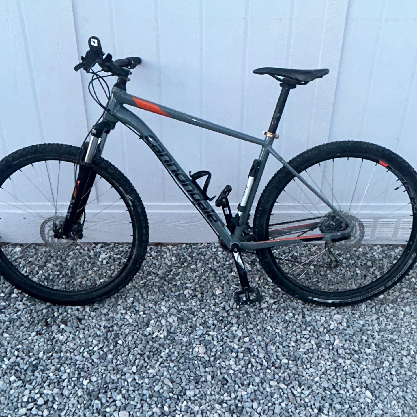 Cannondale Trail 7 Hardtail Mountain Bike Size Large Grey Used
