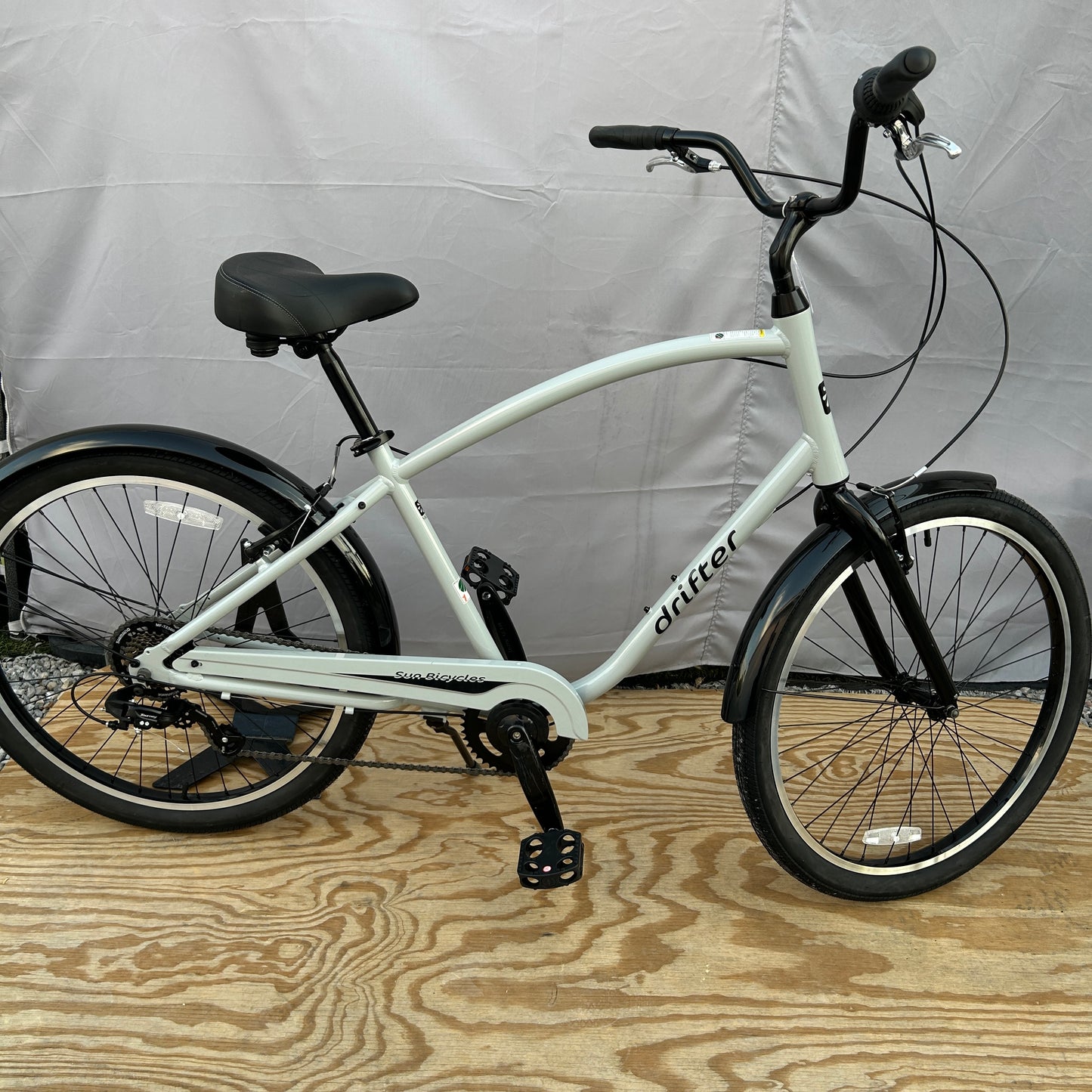 Sun Bicycles Drifter 7 Speed Bike Path Step-Over