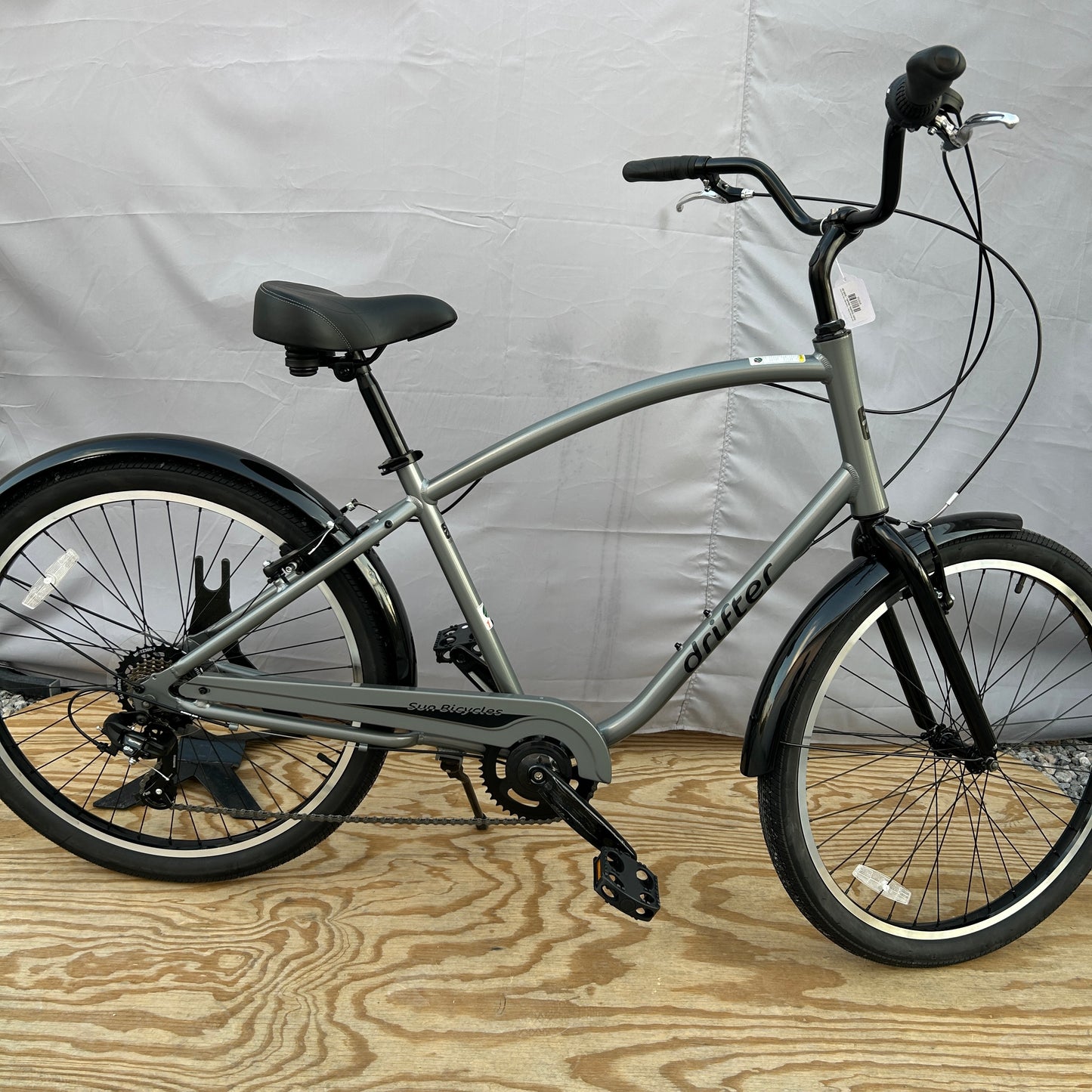 Sun Bicycles Drifter 7 Speed Bike Path Step-Over