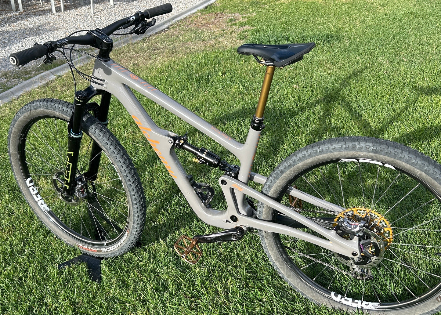 Alchemy Arktos 125 Custom Size Large Full Suspension Mountain Bike