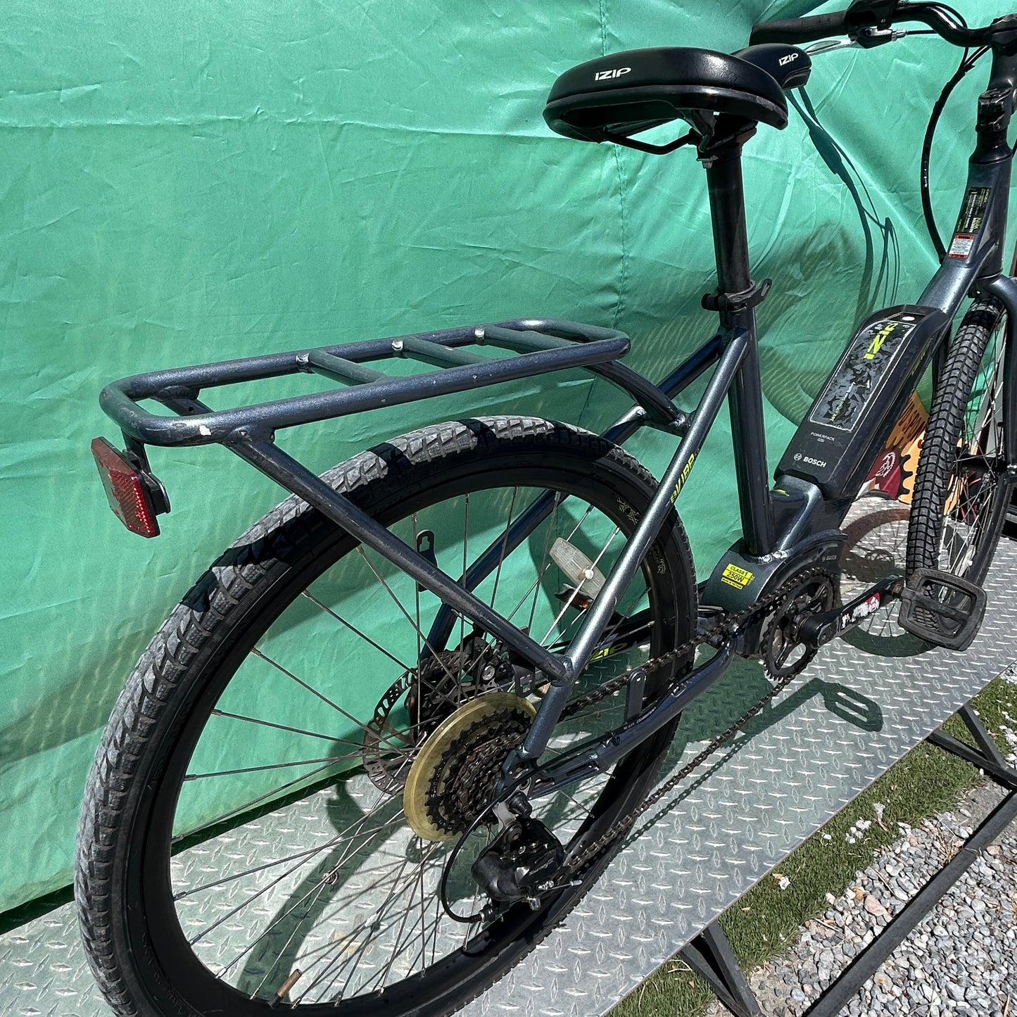 IZIP Vibe 2.0 Step-Thru eBike Medium Grey Refurbished 4,763 Miles #10