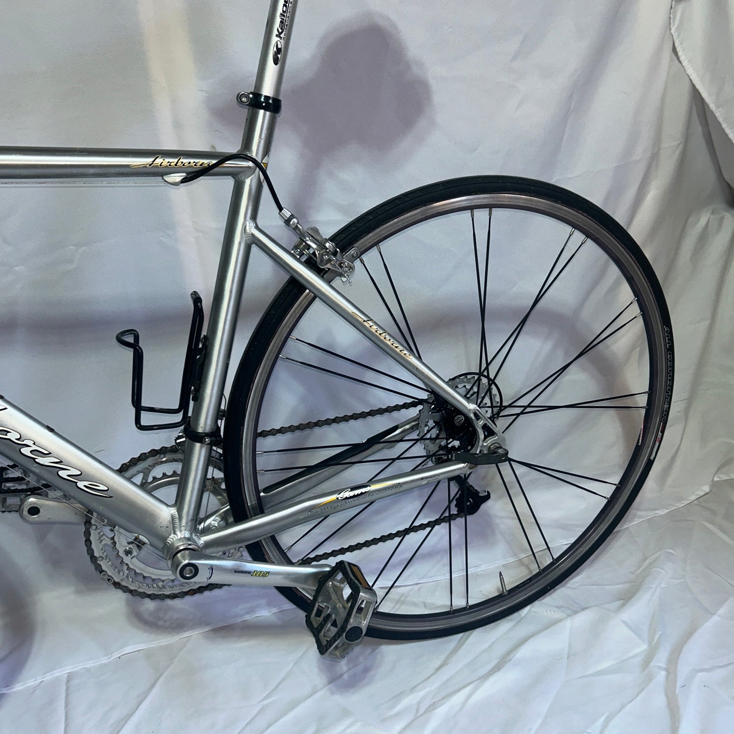 Airborne Road Bike 56cm Shimano 105 Carbon Fork Bontrager Wheels
