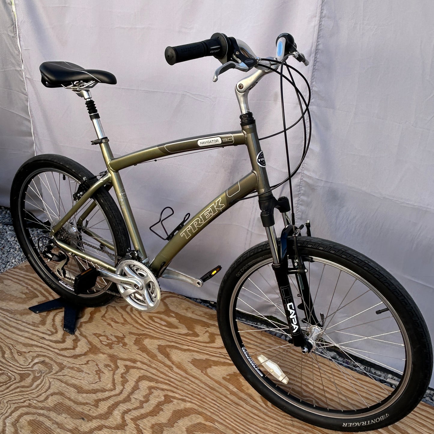 Trek Navigator 3.0 Comfort Bike Green Large