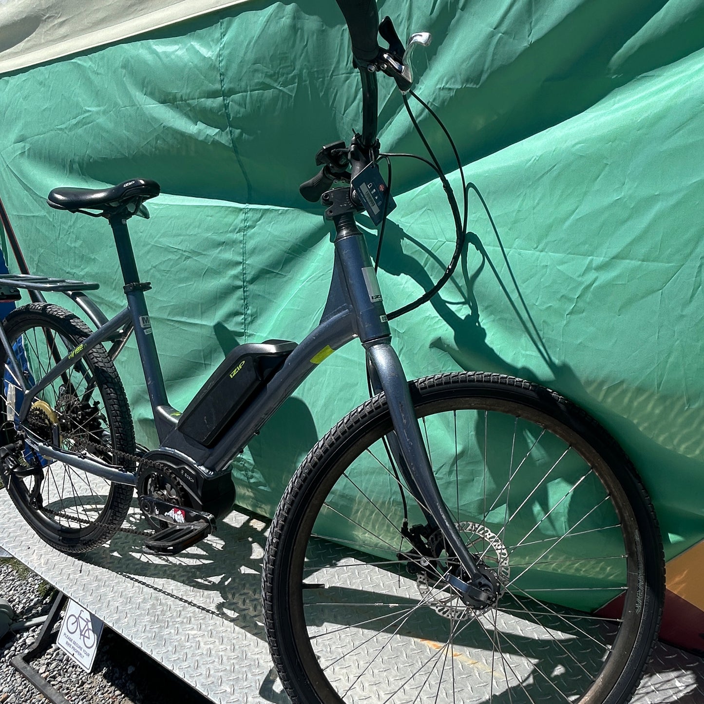 IZIP Vibe 2.0 Step-Thru eBike Medium Grey Refurbished 6,608 Miles #22