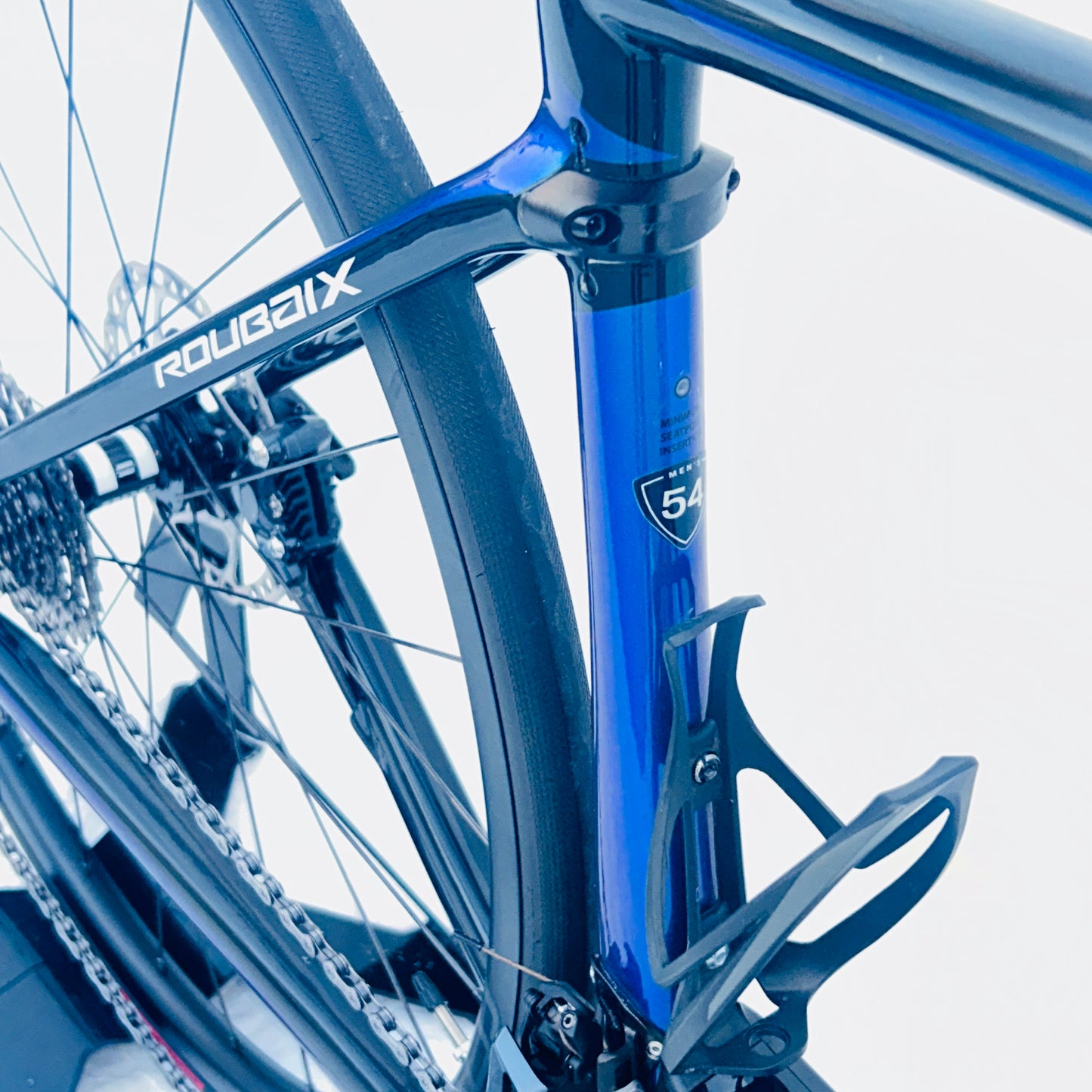 2018 Specialized Roubaix Expert Carbon Road Bike Blue 54 cm