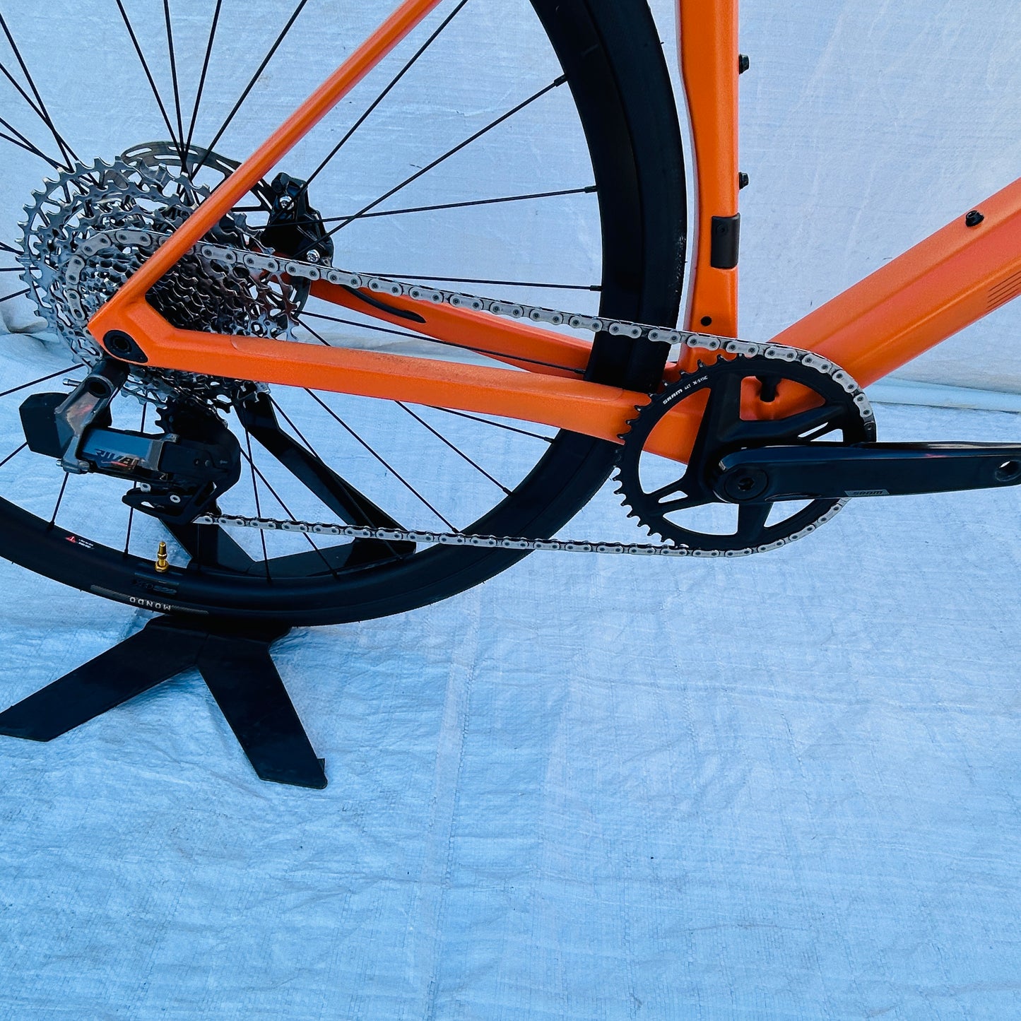 2022 BMC Roadmachine X TWO Orange 56 cm Road & Light Gravel Bike