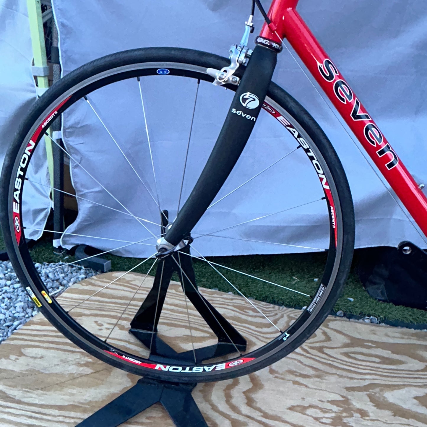 Seven Cycles Elium Road Bike 60 cm custom Shimano Easton