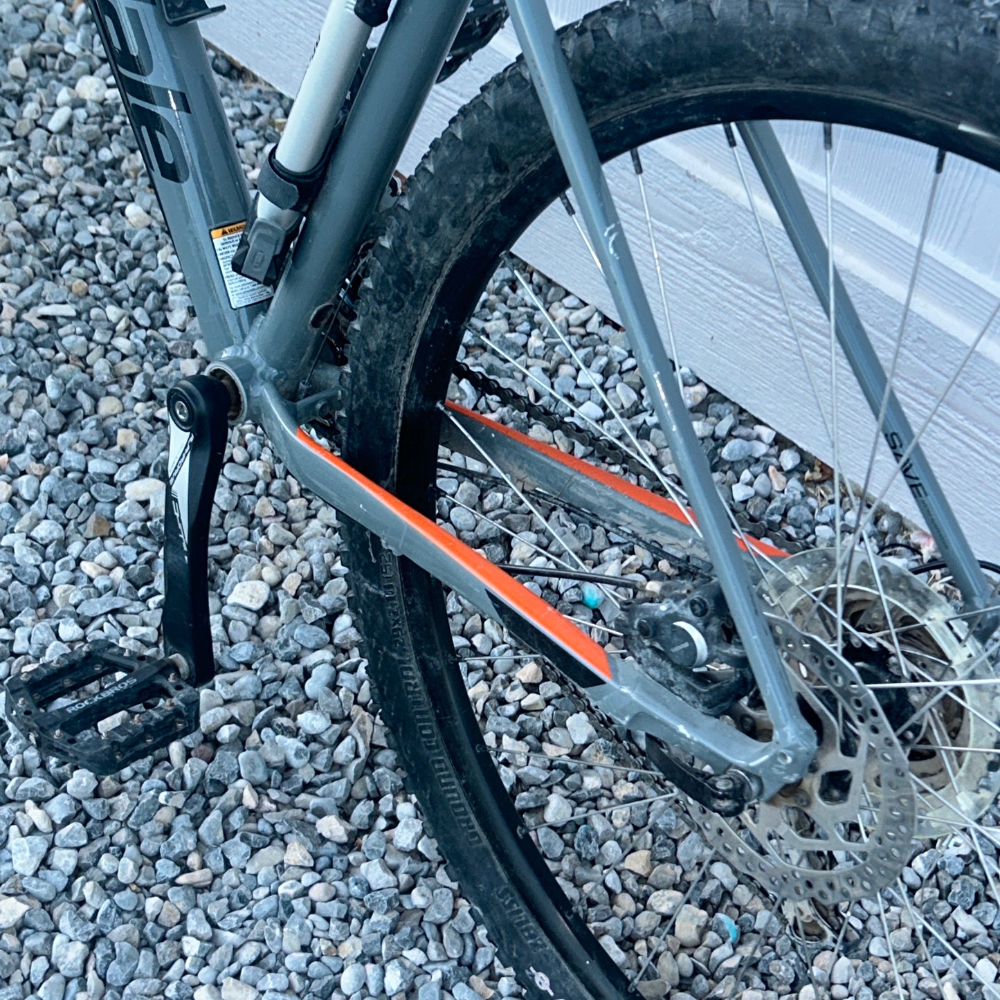 Cannondale Trail 7 Hardtail Mountain Bike Size Large Grey Used