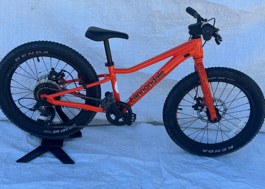 2023 Cannondale Trail Plus 20" Kid Bike Orange