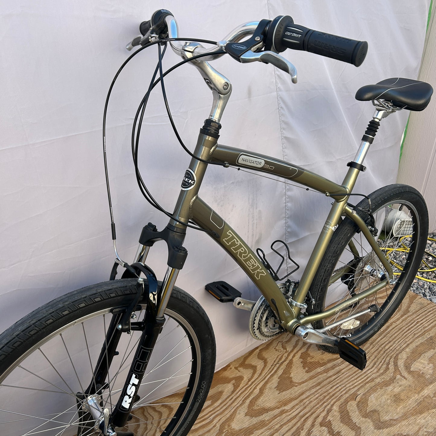 Trek Navigator 3.0 Comfort Bike Green Large