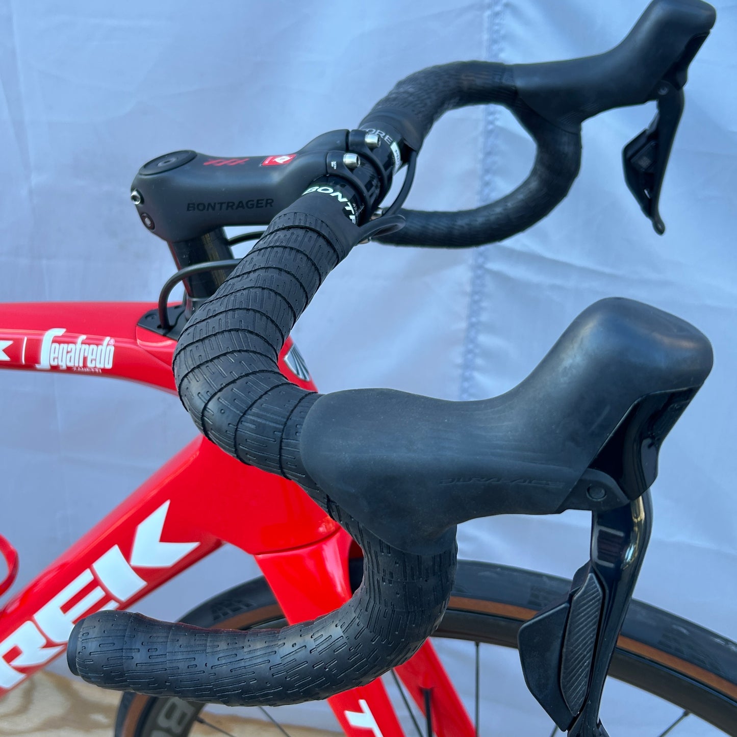 2022 TREK DOMANE SLR Gen 3 Dura Ace Di2 54cm Disc Road Bike