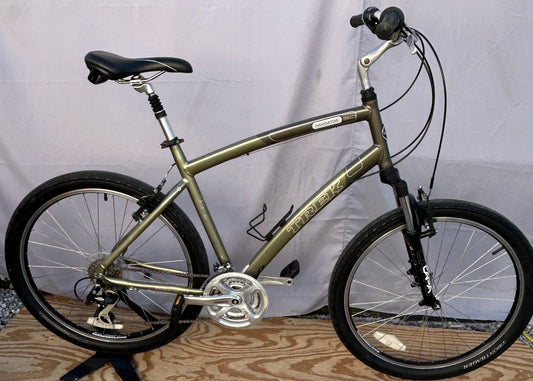 Trek Navigator 3.0 Comfort Bike Green Large